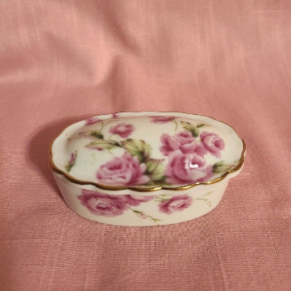 Lefton China TrInket Box-Vintage & Collectibles Color: Pink